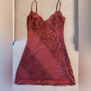 Forever 21 Lace Inset Stretch Half Slip